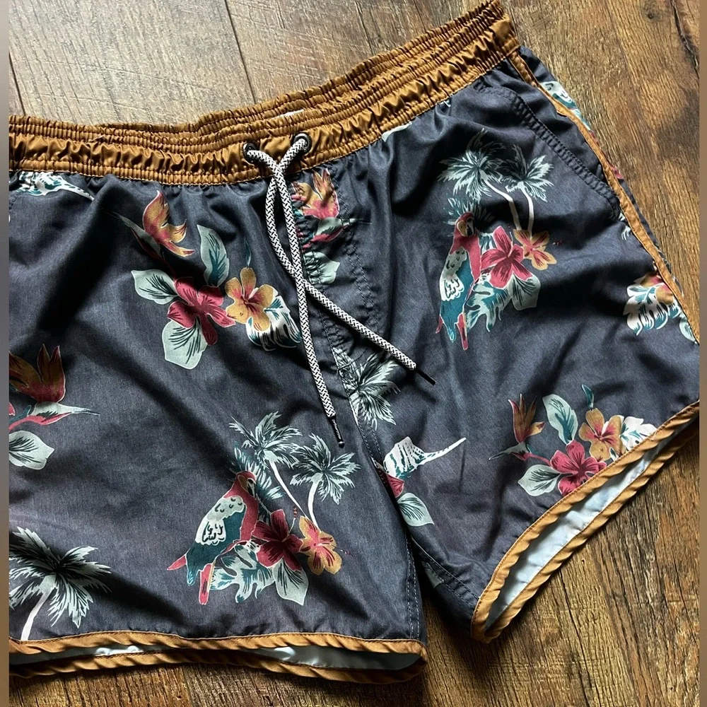 Maamgic ChinoWave Parrot Print Swim Trunks men’s‎ size XL